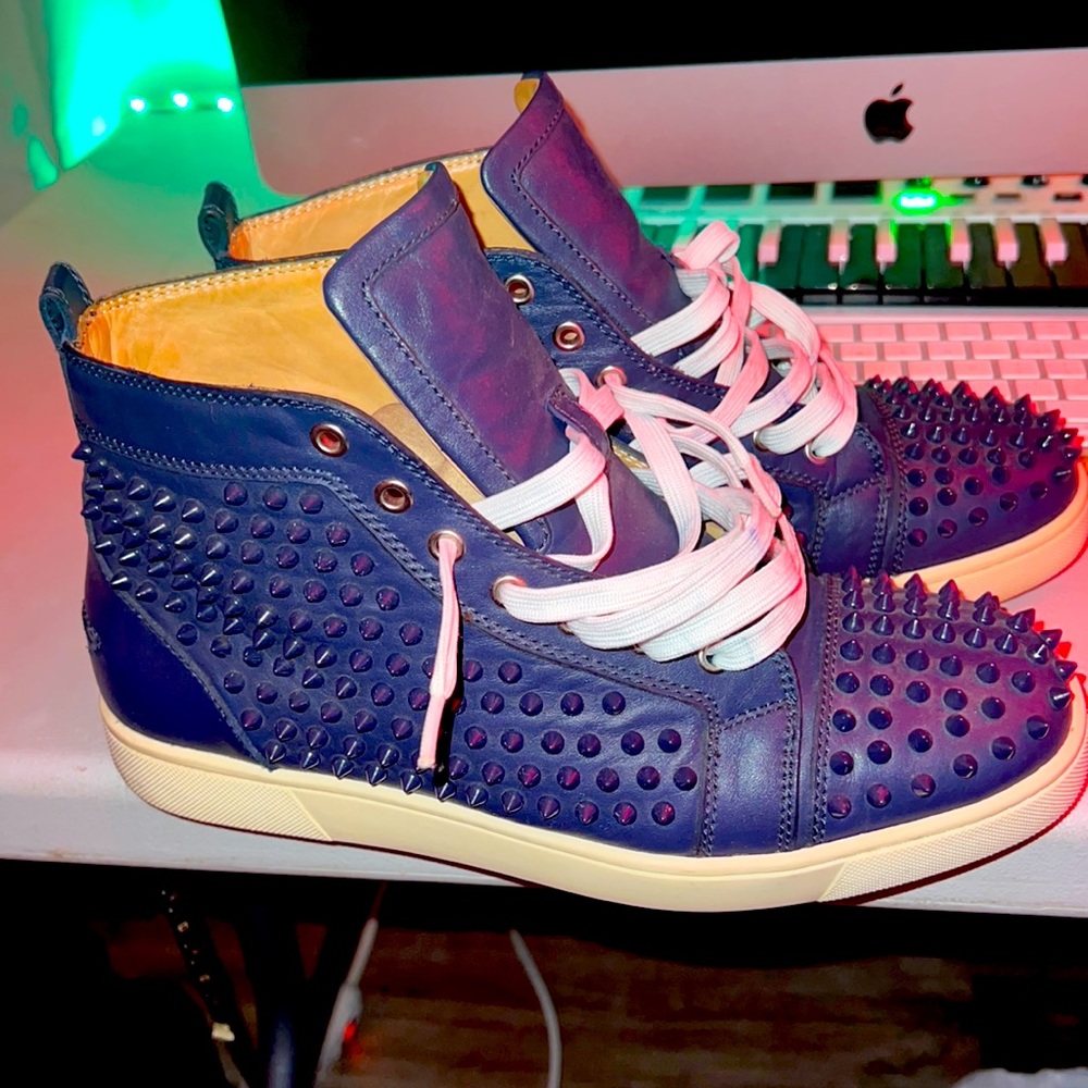 AUTHENTIC‼️ Christian Louboutins. Condition: 6/10